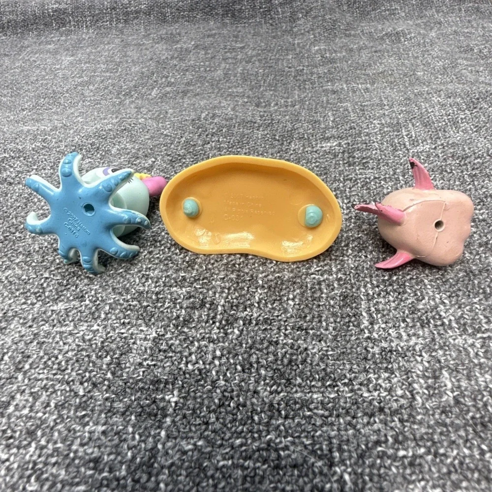 Littlest Pet Shop LPS #1346 Octopus #1139 Pink Polka Dot Fish‎ With Ocean Stand